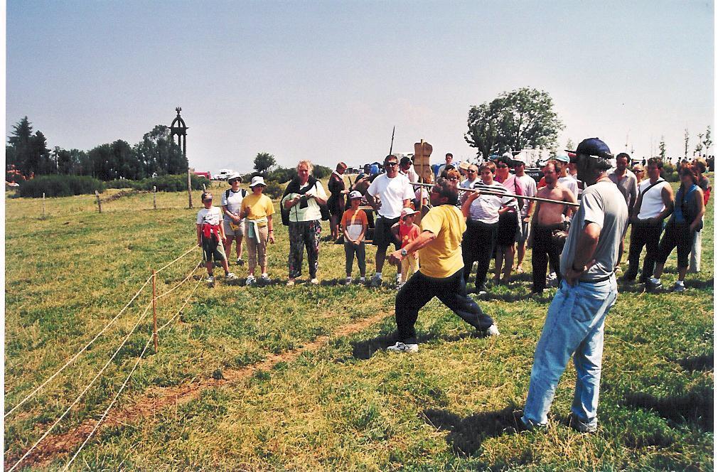 arv2002-12.jpg